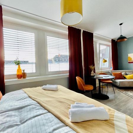 Klassen Stay - Exklusives Apartment Am Hbf - Kueche, Netflix, Kingsizebett Coblenza Esterno foto